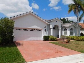 Building Photo - 10031 Lexington Estates Blvd