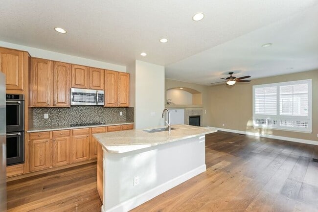 Building Photo - 17260 Hawksbead Dr