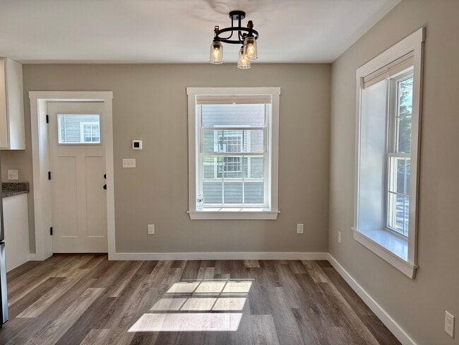 Foto del edificio - 144 Buttonbush Ln
