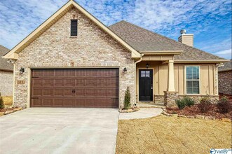 Building Photo - 115 Elledge Farm Dr