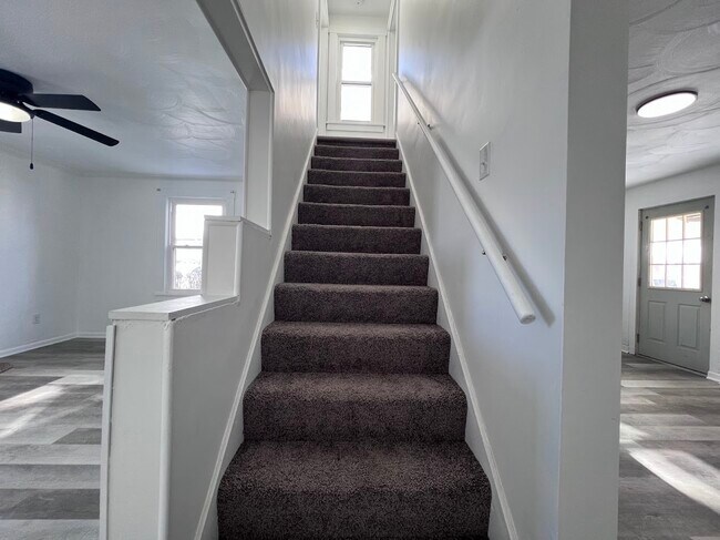 Foto del edificio - 866 Miller Ave