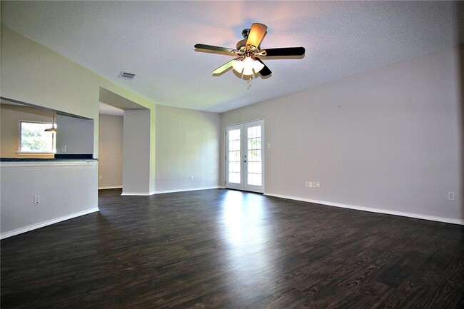 Building Photo - 2110 Jasper Ln