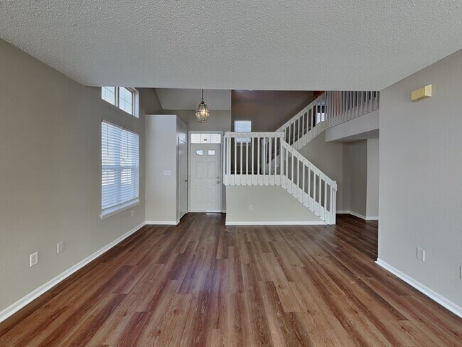 Foto del edificio - 4322 Village Bend Dr