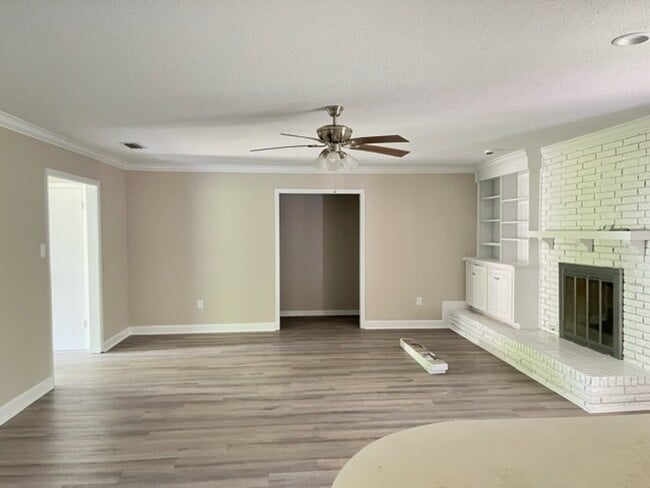 Building Photo - Dunleith PL