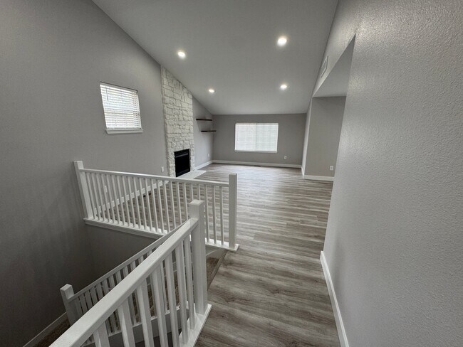 Foto del edificio - 8470 Everett Way