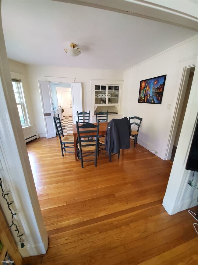 Building Photo - 2 br, 1 bath  - 12 Chatham St Apt 1