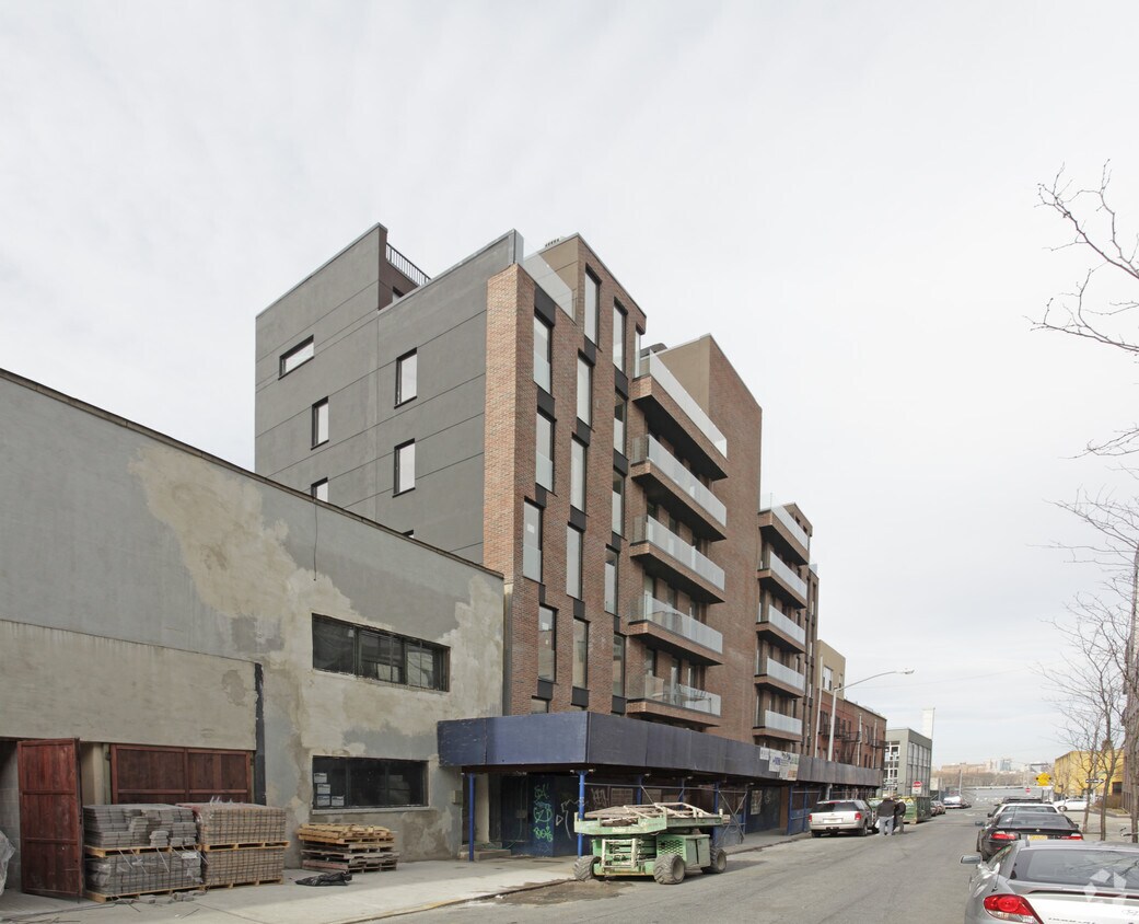 Foto principal - 50 N 1st St