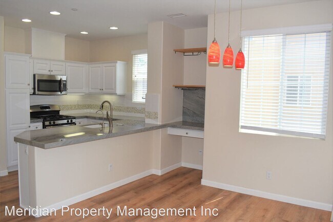 Building Photo - 2 br, 2.5 bath House - 5079 Tranquil Way #102