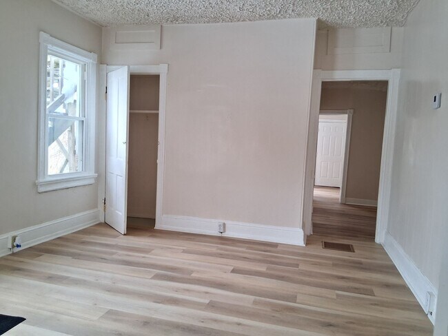 Foto del edificio - 58 Division St