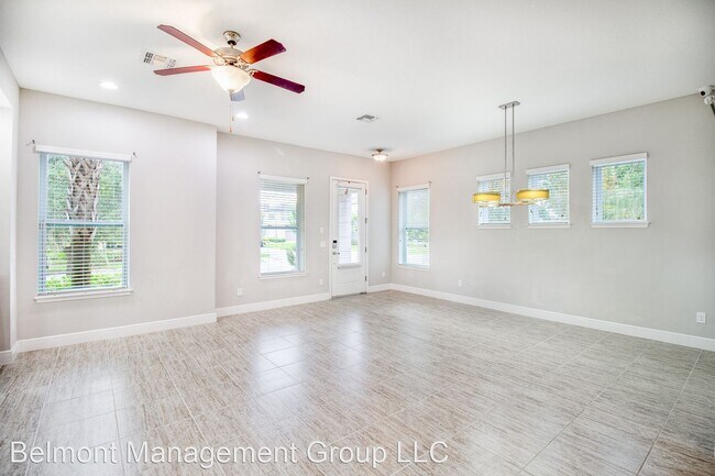 Foto del edificio - 3 br, 2.5 bath House - 14105 Walcott Ave