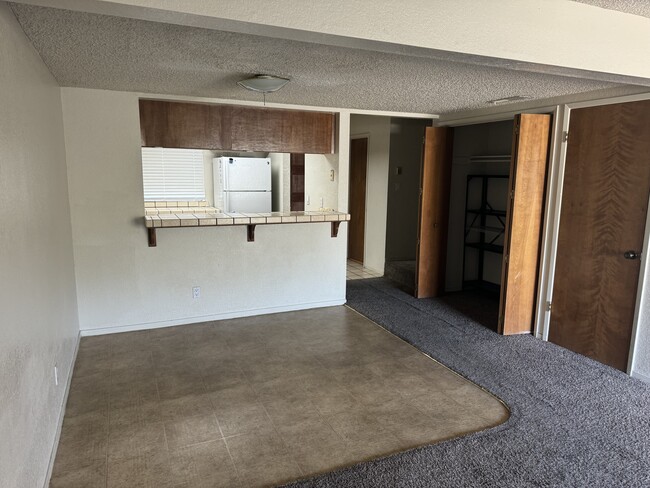 Foto del edificio - 4885 N Backer Ave