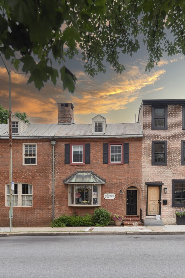 Building Photo - 18 N New St