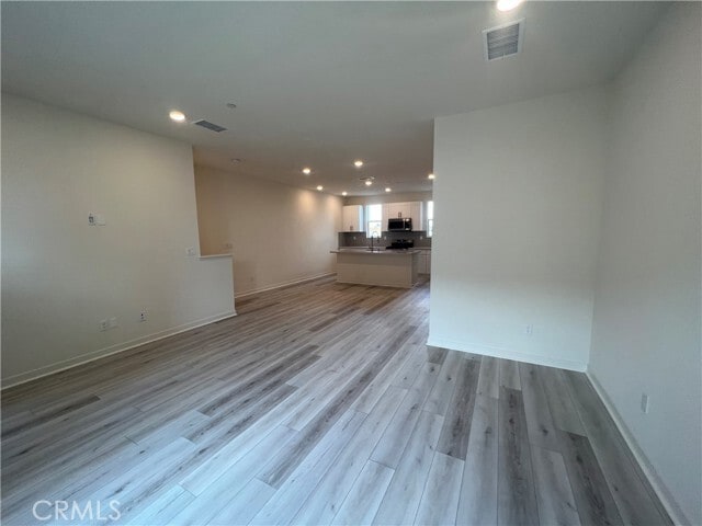 Building Photo - 2957 W Lincoln Ave
