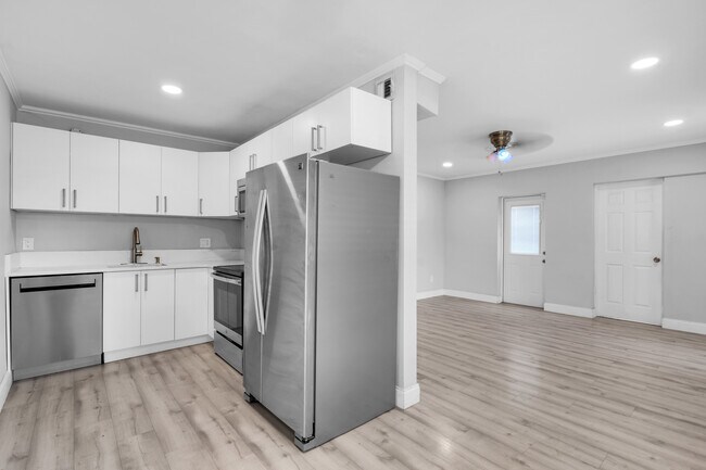 Foto del edificio - 4500 NE 18th Ave