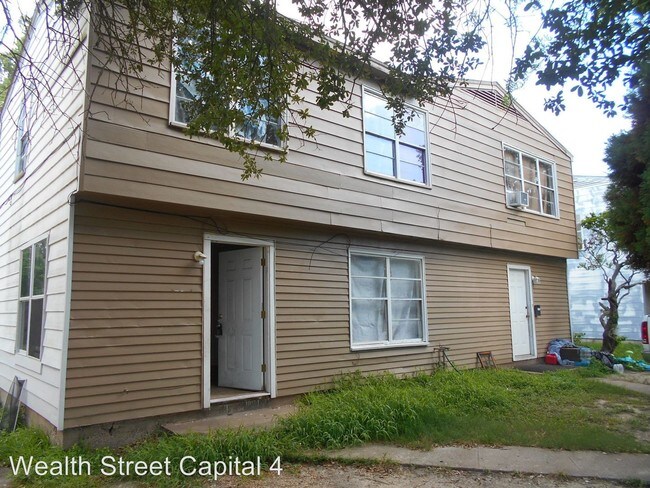 Building Photo - 1228 5th Ave N