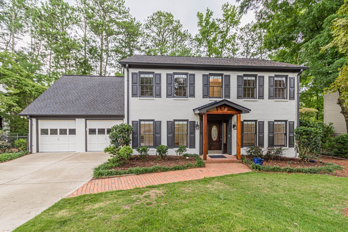 Primary Photo - 2911 Bentwood Dr