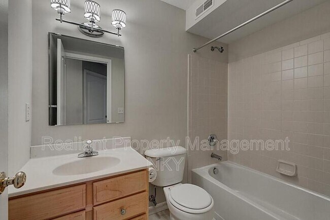 Foto del edificio - 1802 Ashley Ct