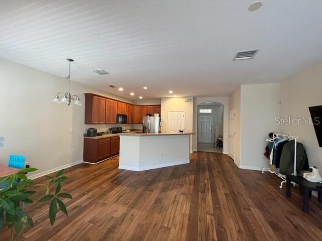 Building Photo - 3916 Silverlake Way