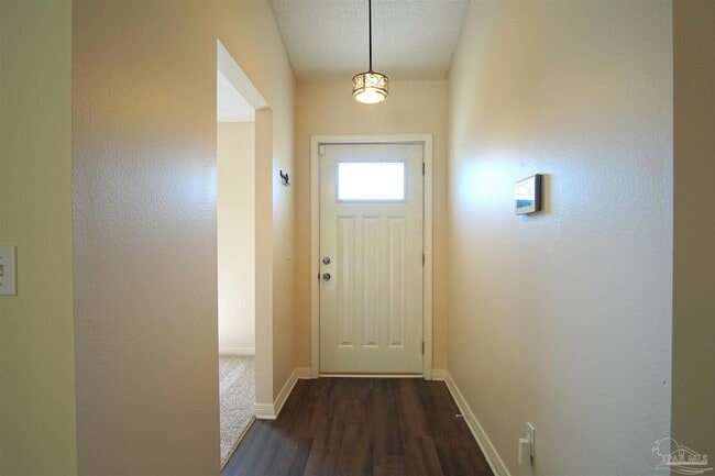 Building Photo - 1008 Tanton Cir