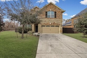 Building Photo - 501 Silver Trail