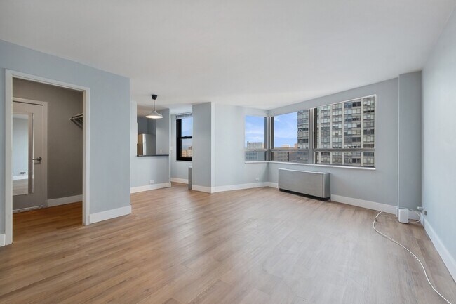 Foto del edificio - 5701 N Sheridan Rd