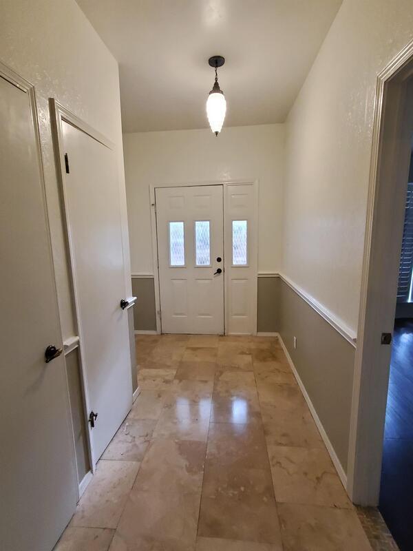 Foto del edificio - 4856 Starcrest Ct