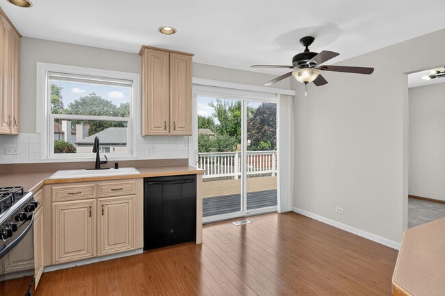 Building Photo - 436 Fordham Pl