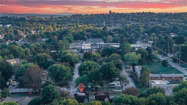 Foto del edificio - 758 W Poplar St