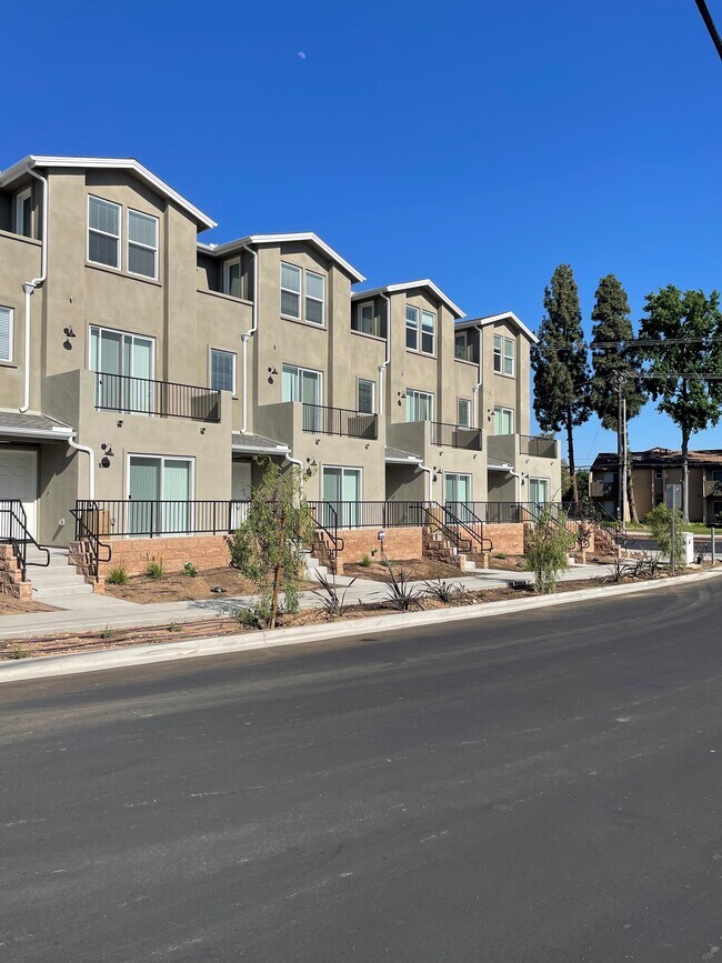 Foto del edificio - 9301 E Heaney Cir