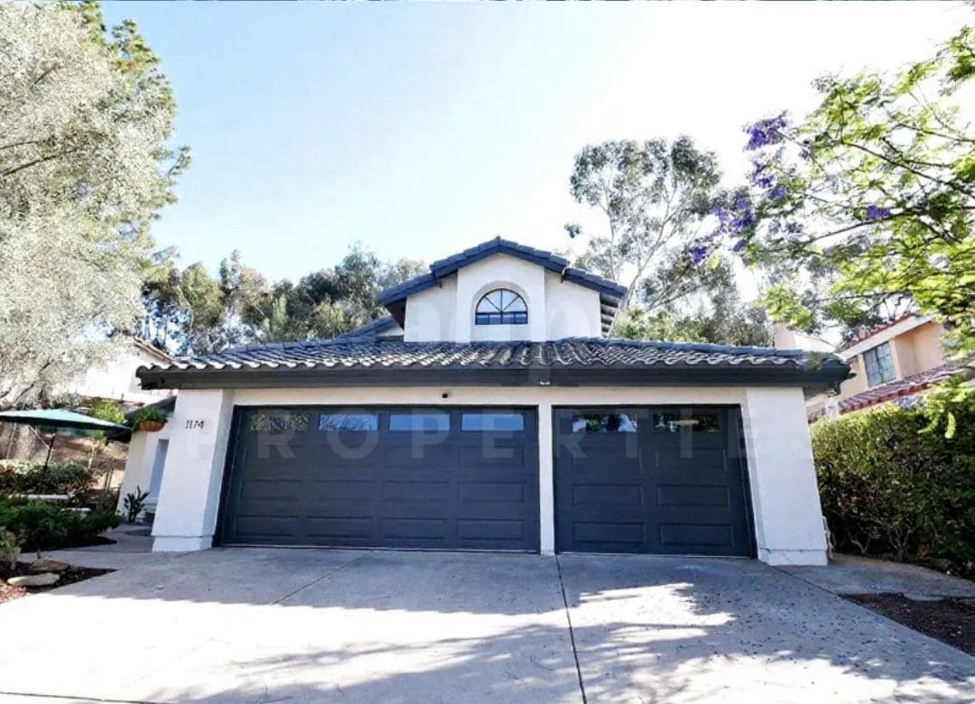 Primary Photo - 1174 La Tortuga Dr