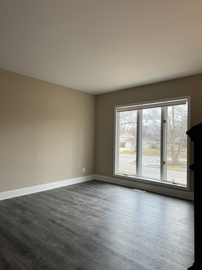 Foto del edificio - 714 Woodland Heights Blvd