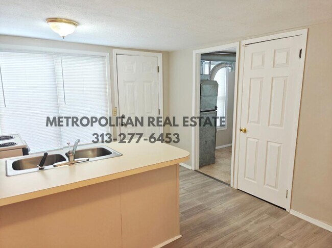 Foto del edificio - 34639 Brush St