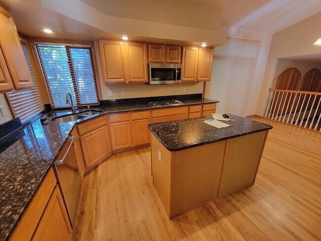 Building Photo - Stunning Four Bedroom Home Available For R...