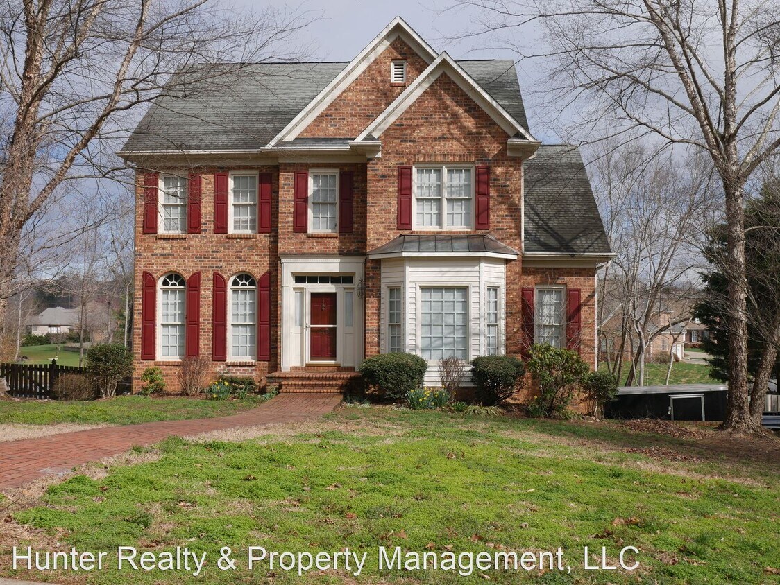 Primary Photo - 4 br, 3 bath House - 943 Ridge Gate Drive