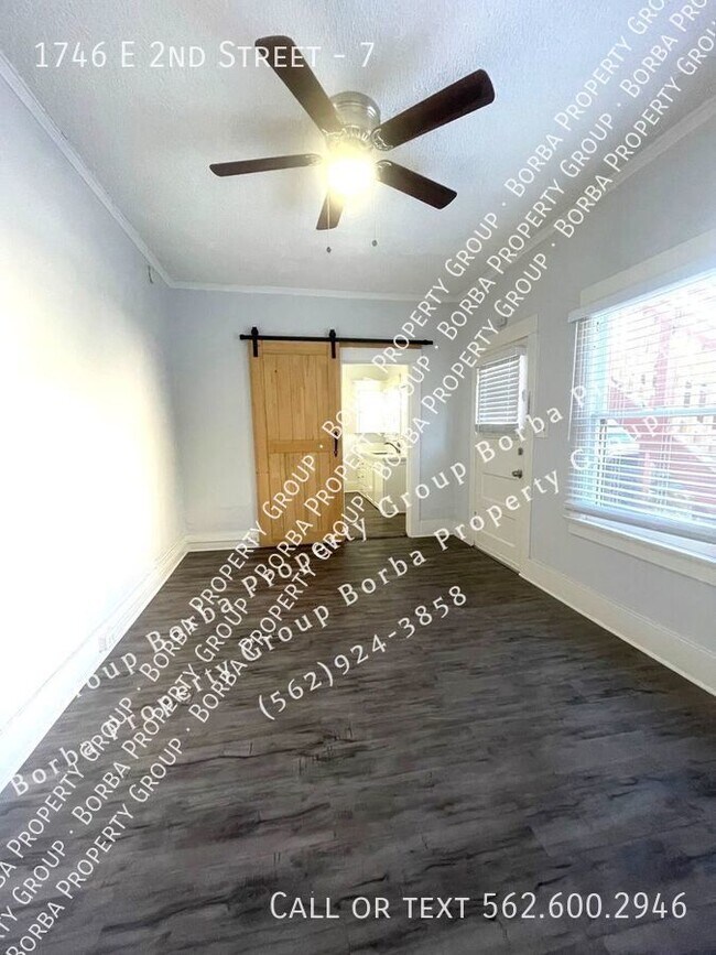 Foto del edificio - **OPEN HOUSE THIS SATURDAY 5/11** CHARMING...