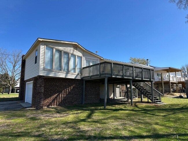 Foto del edificio - 3 Bedroom Canal Front