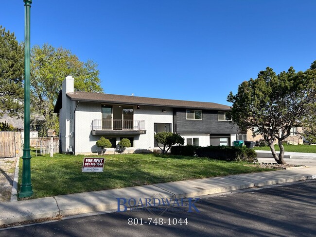 Building Photo - 259 S 230 E