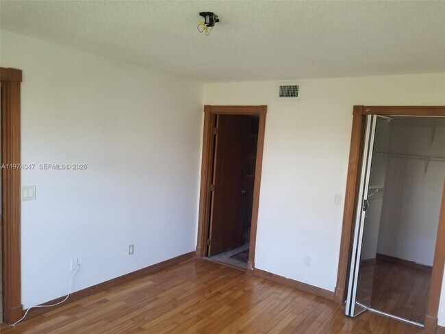 Foto del edificio - 426 NE 210th Cir Terrace