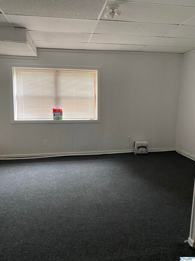 Foto del edificio - 4804 Calvert Rd NW