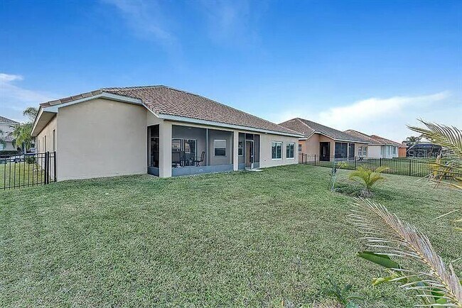 Foto del edificio - 3535 Somerset Cir