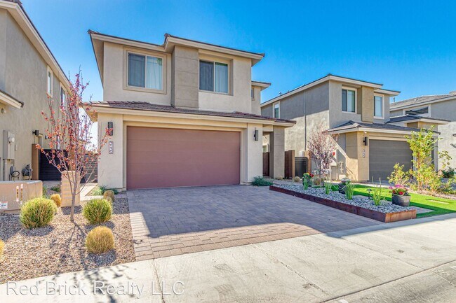 Building Photo - 2 br, 2.5 bath House - 3139 E Tina Drive