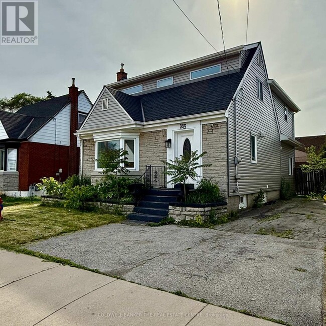 Photo du bâtiment - 82 E 12th St