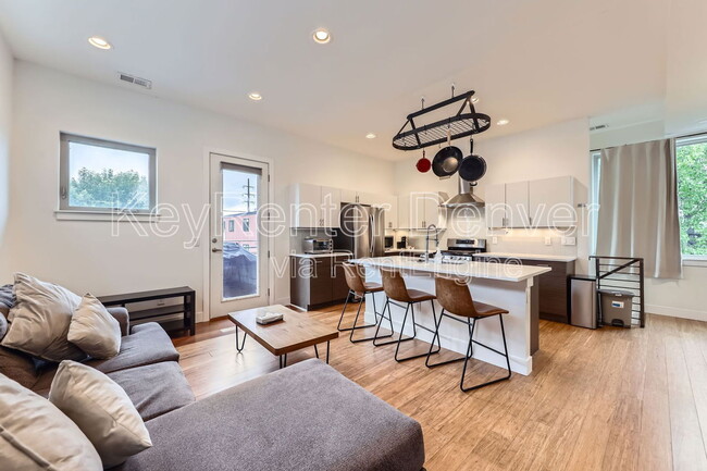 Photo - 1212 Perry St Apartment