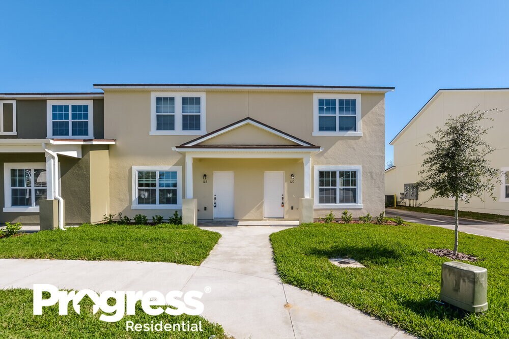 122 Eleven Oaks Cir, Eustis, FL 32726 Townhome Rentals in Eustis FL