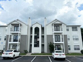 Building Photo - 2550 N Alafaya Trail