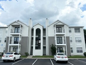 Building Photo - 2550 N Alafaya Trail