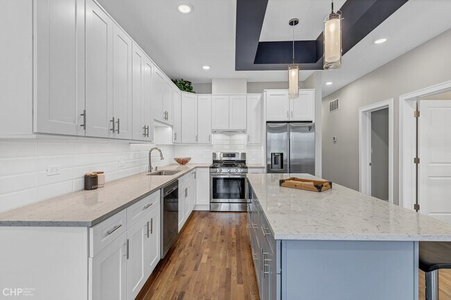Building Photo - 4101 S Drexel Blvd