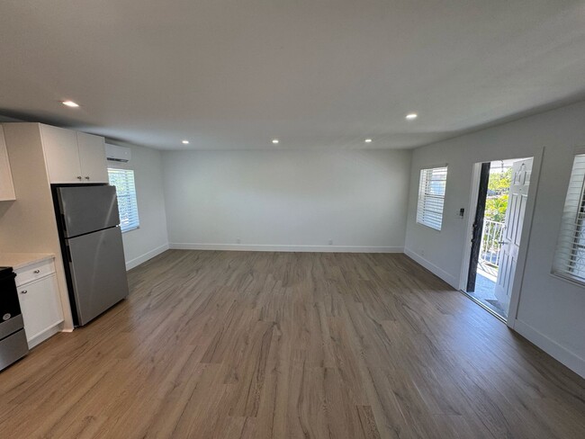 Foto del edificio - La Siesta Apartments I LLC