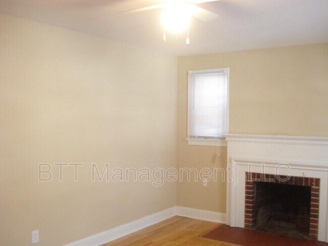 Foto del edificio - 8405 Greenwood Ave