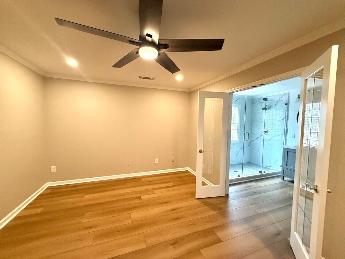 Foto principal - Charming 2BR House in Atlanta/ East Point